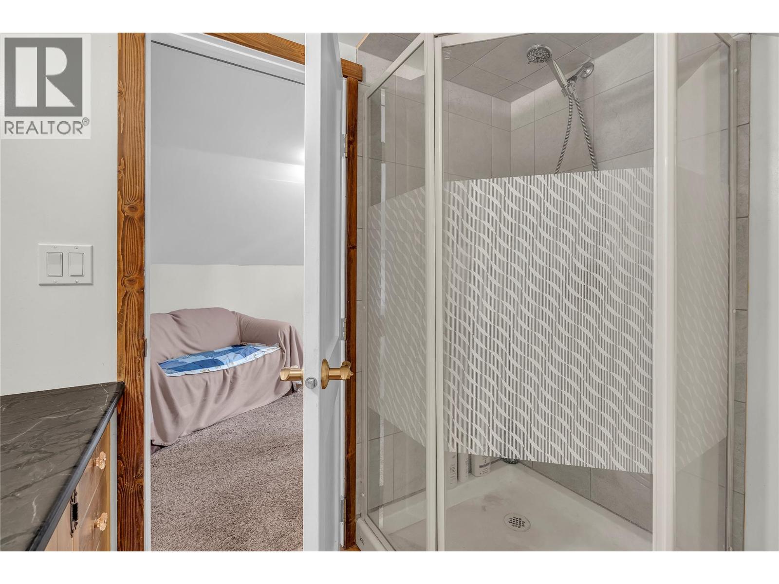 422 HUEY Road - 87