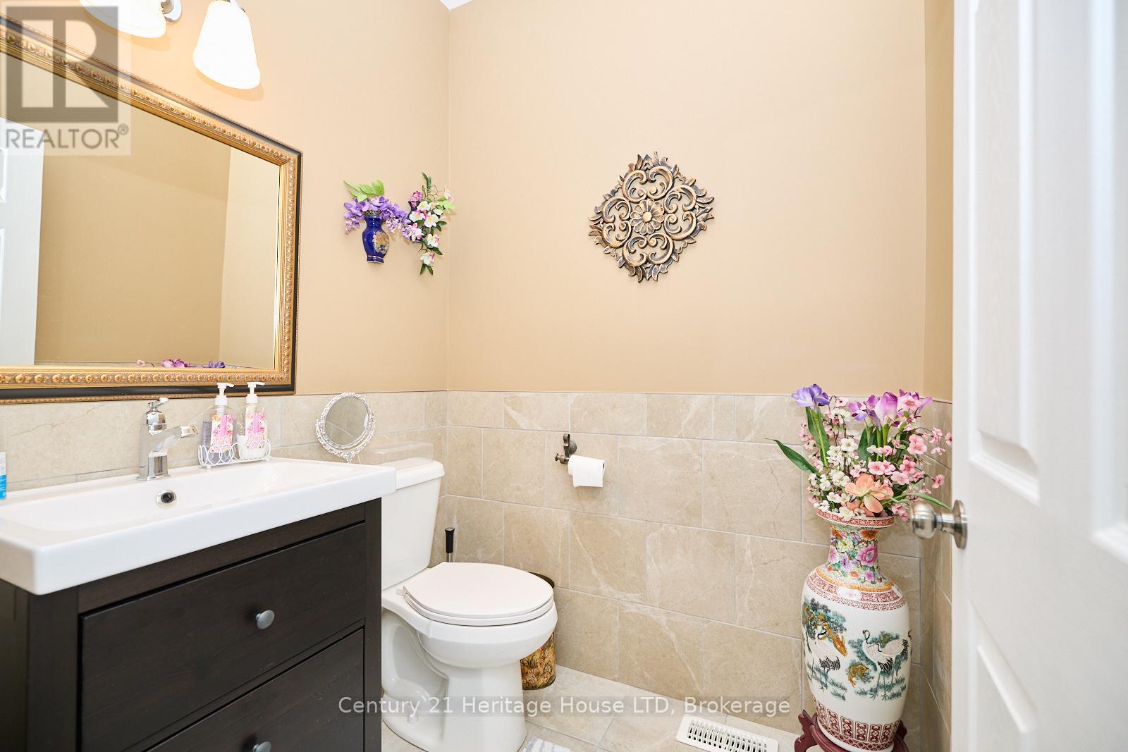 3290 EVADERE AVENUE - 18