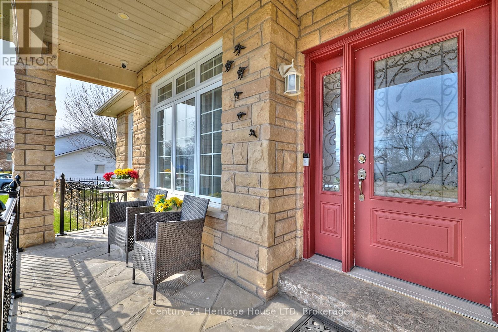 3290 EVADERE AVENUE, Fort Erie (Ridgeway) — photo 2