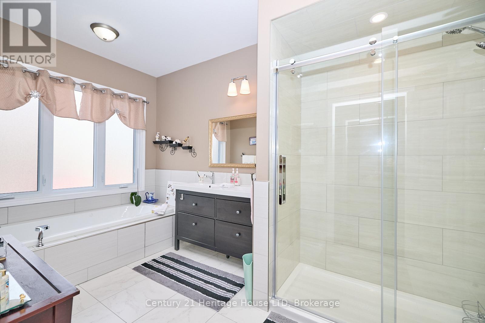 3290 EVADERE AVENUE - Image 20