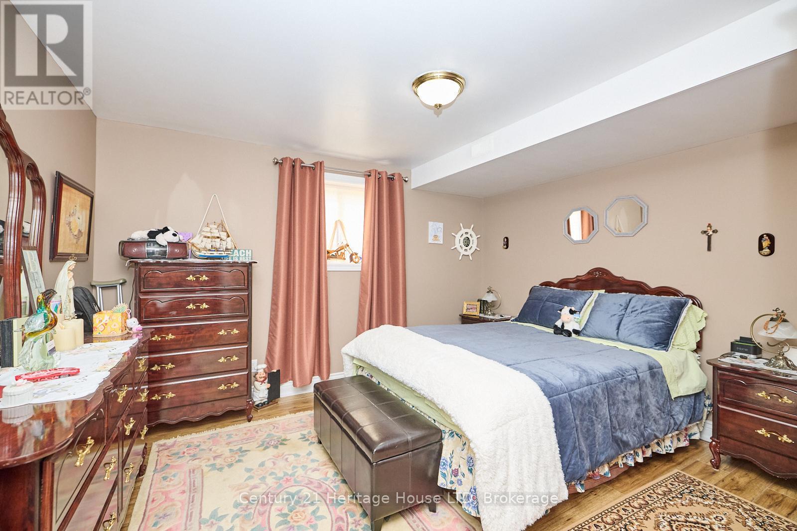 3290 EVADERE AVENUE - Image 22