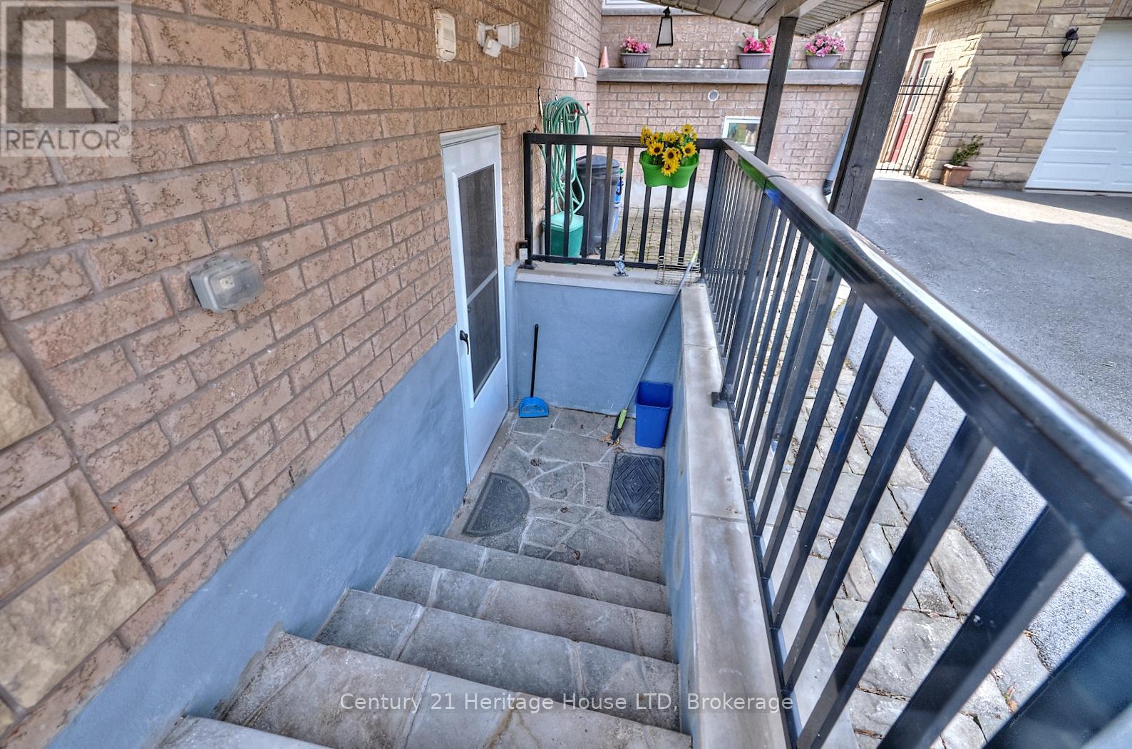 3290 EVADERE AVENUE - 29