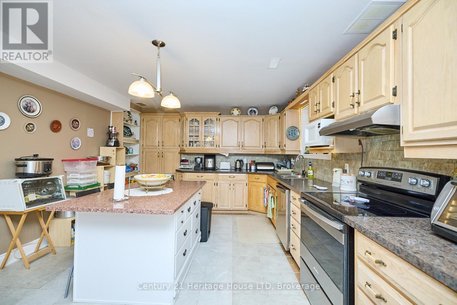 3290 EVADERE AVENUE - Image 30