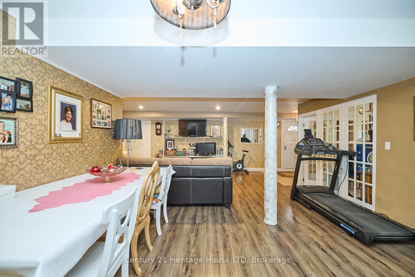 3290 EVADERE AVENUE - Image 34