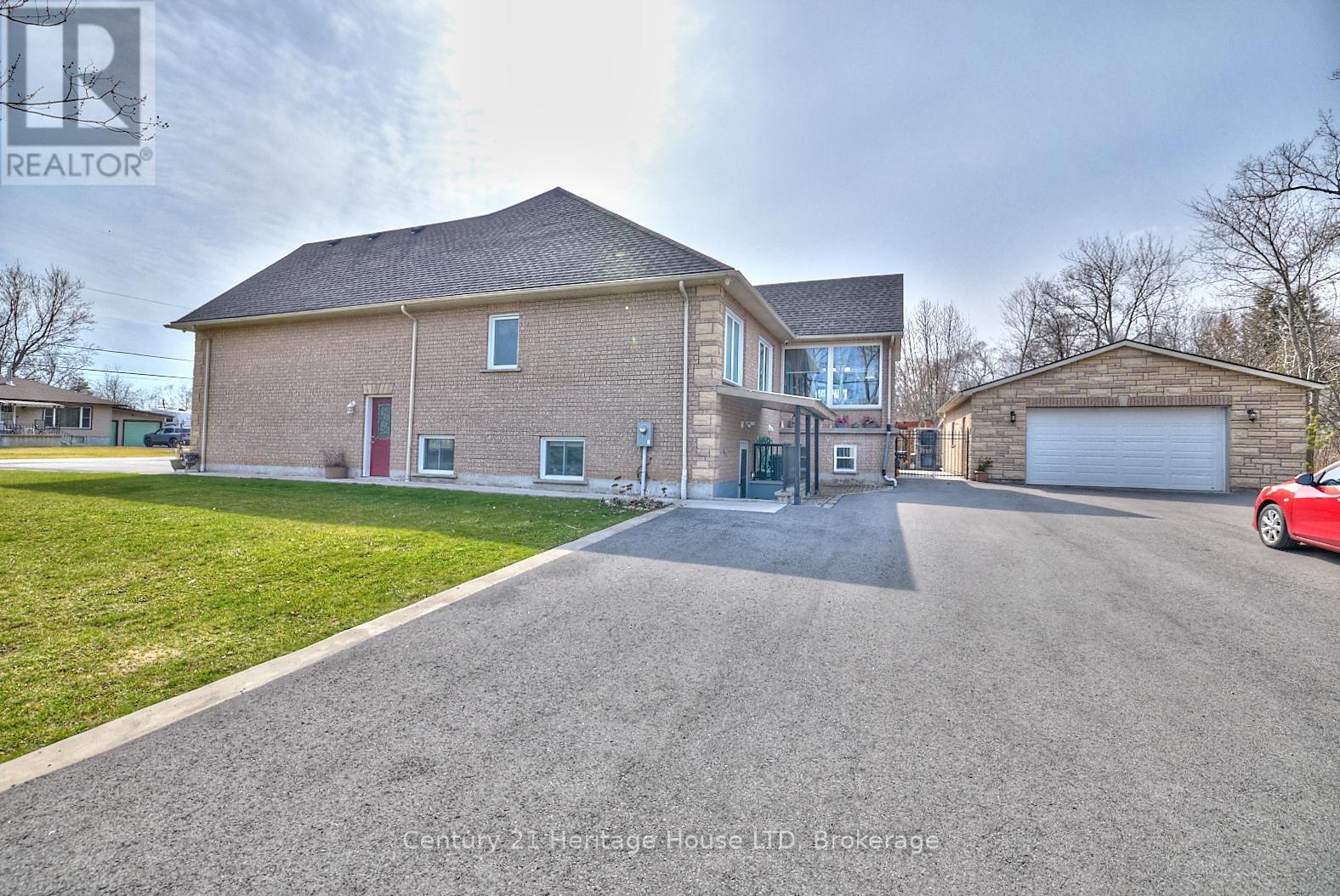 3290 EVADERE AVENUE - 40
