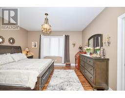 Primary Bedroom - 3290 Evadere Avenue, Fort Erie, ON L0S1N0 Photo 12