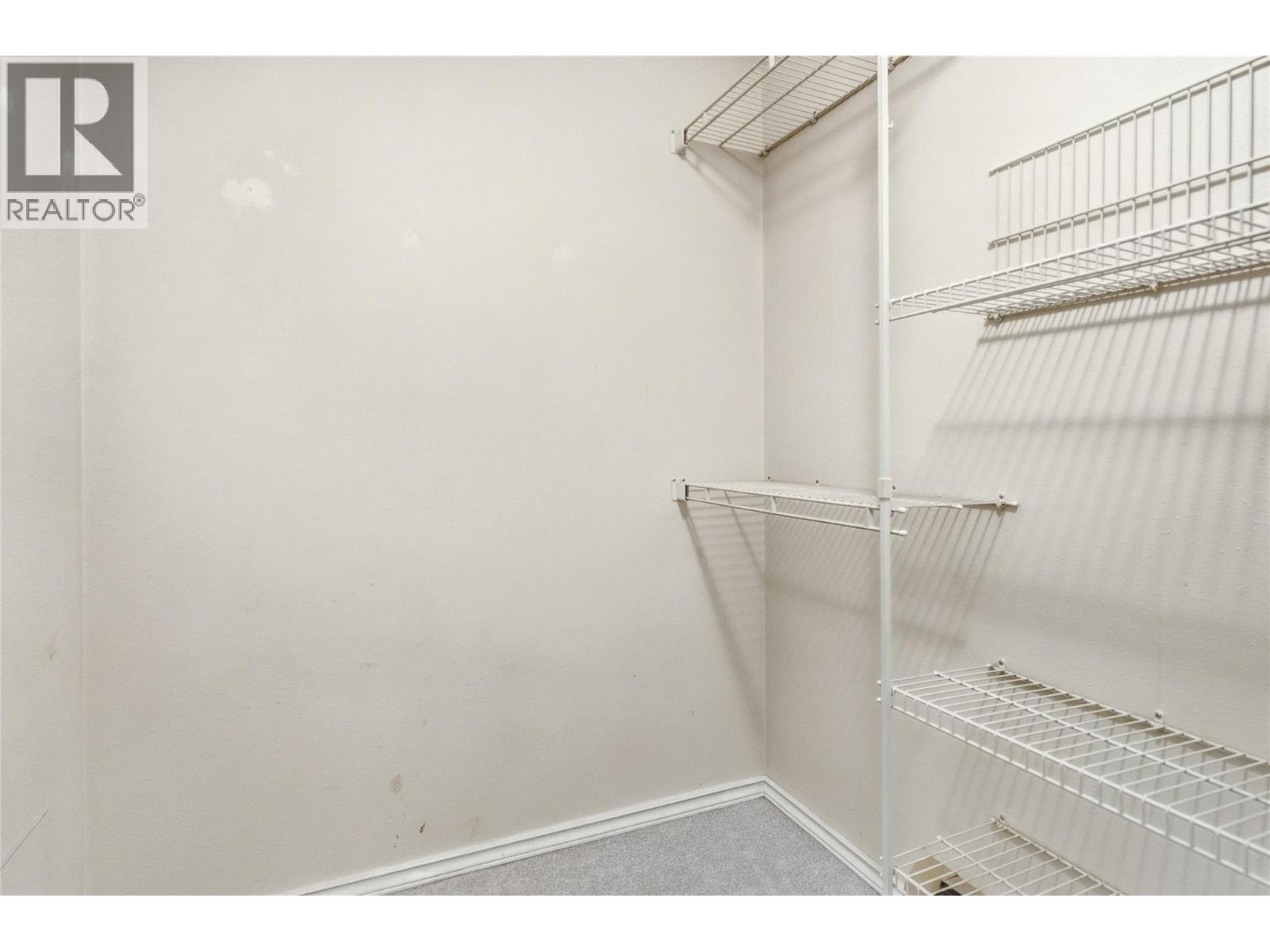 1398/1400 SEMLIN Drive - Image 39