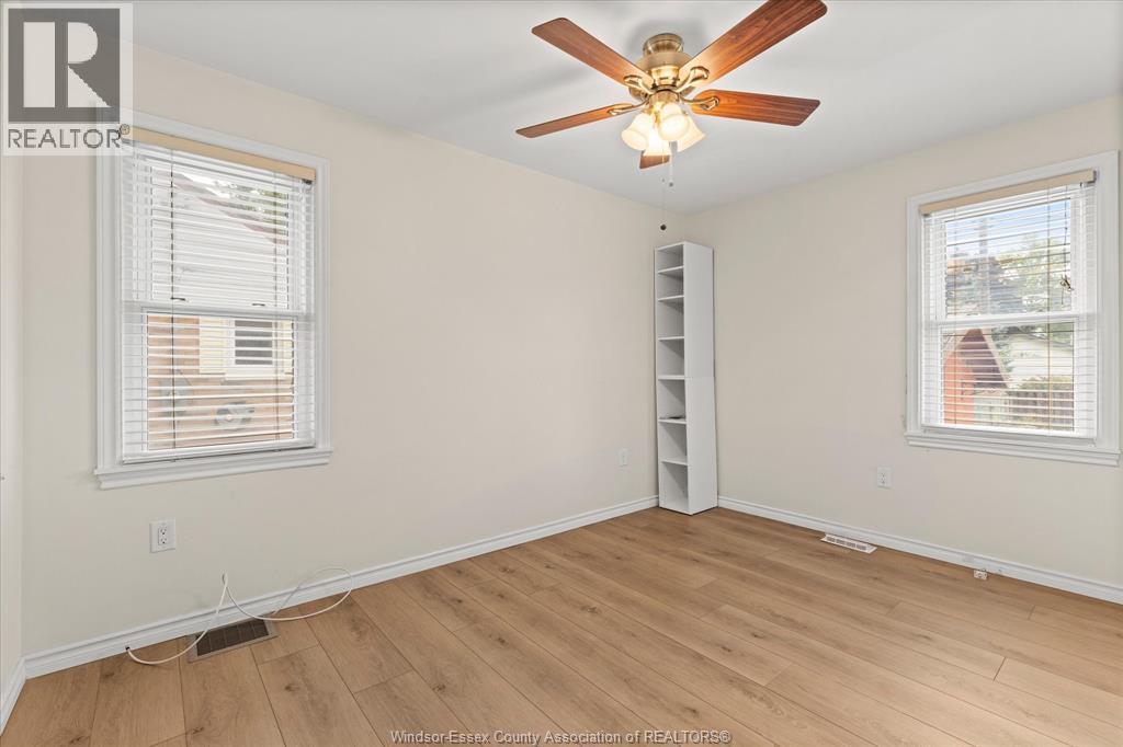 3163 Curry AVENUE - 12