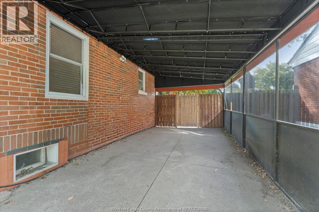 3163 Curry AVENUE - Image 22