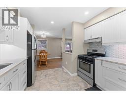 Kitchen - 3163 Curry Avenue, Windsor, ON N9E2T2 Photo 7