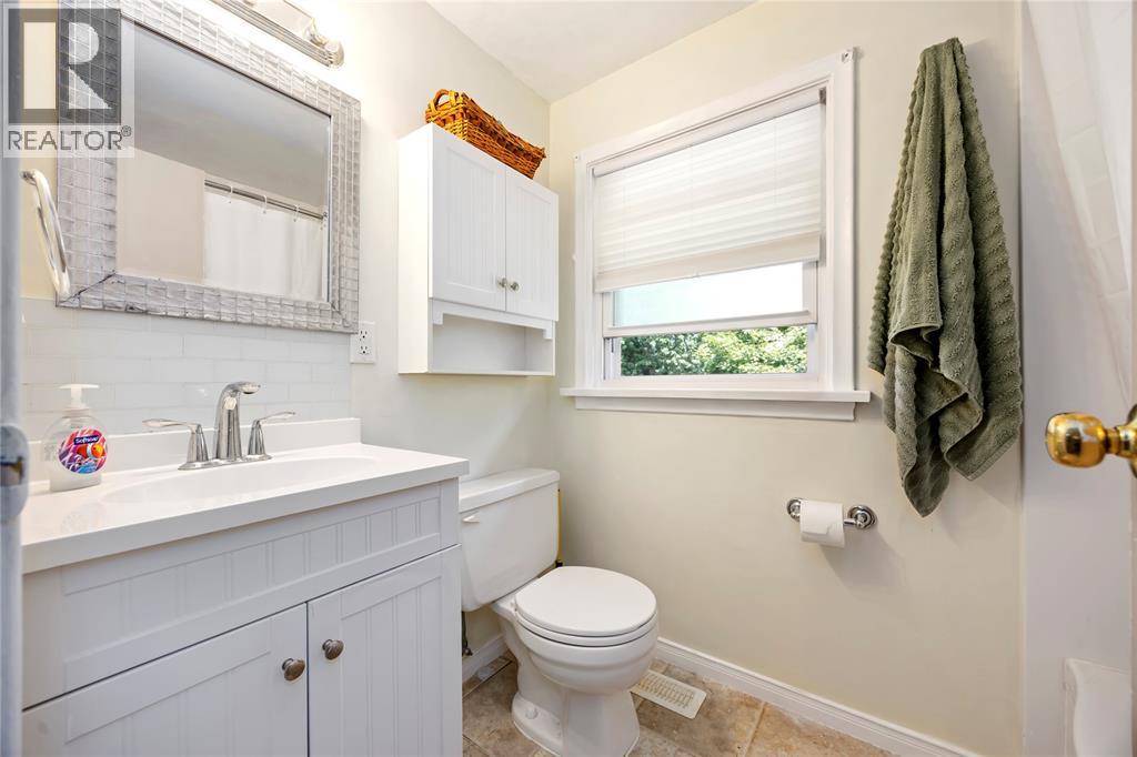 684 KEMBER AVENUE - 17