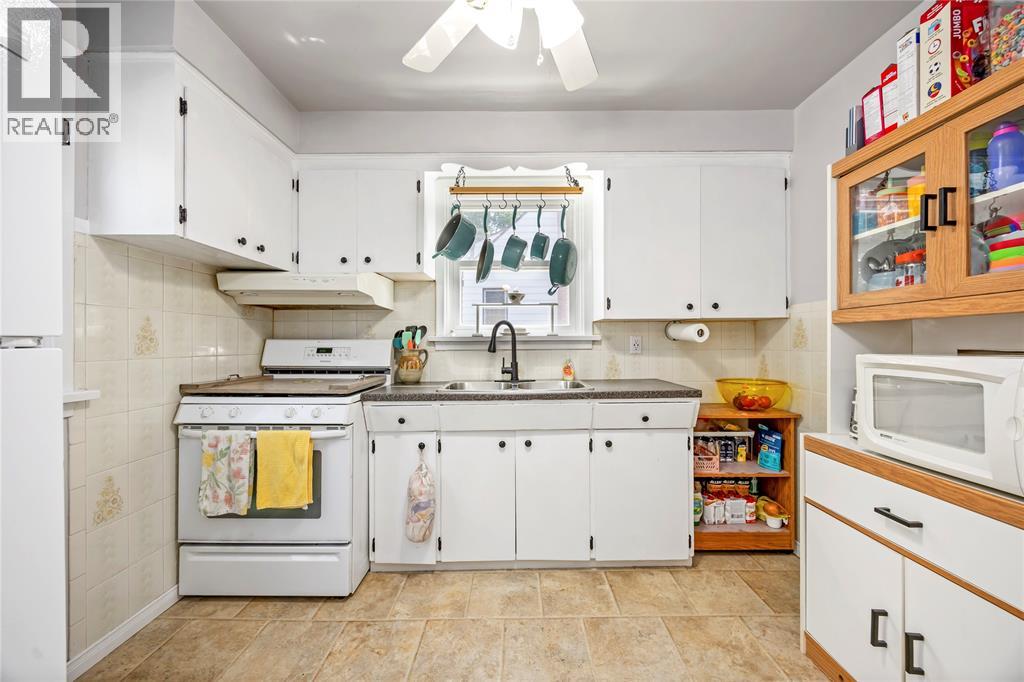 684 KEMBER AVENUE - 9