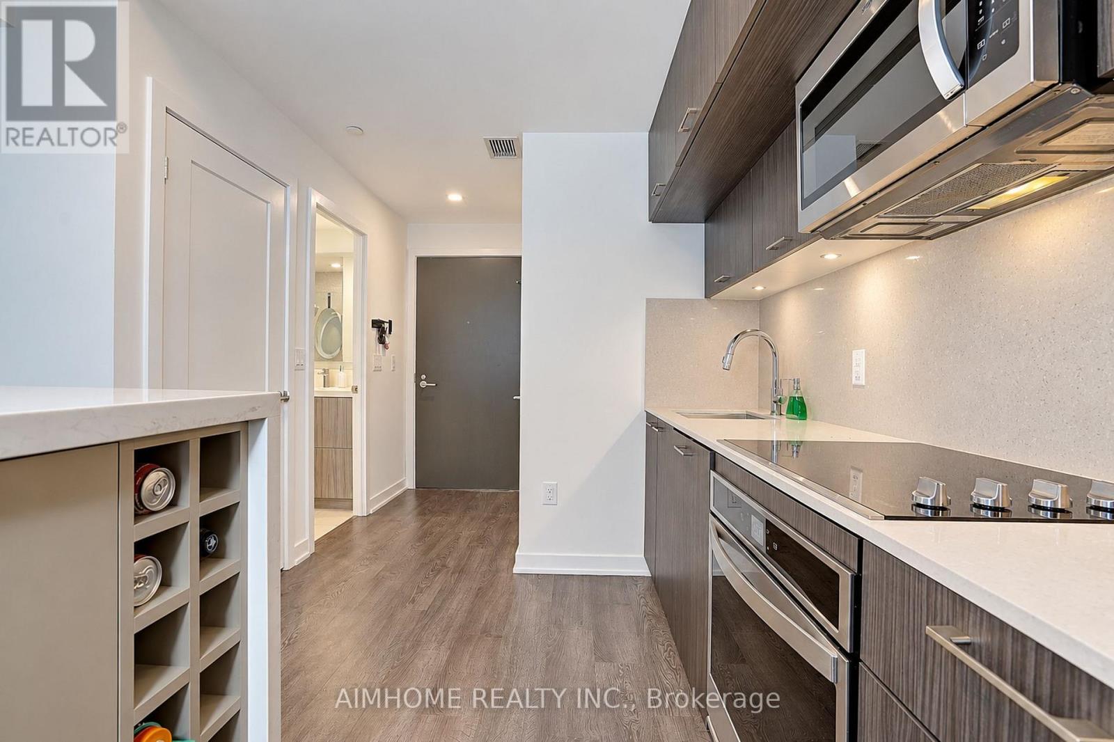 #310 50 MCCAUL STREET - Image 19