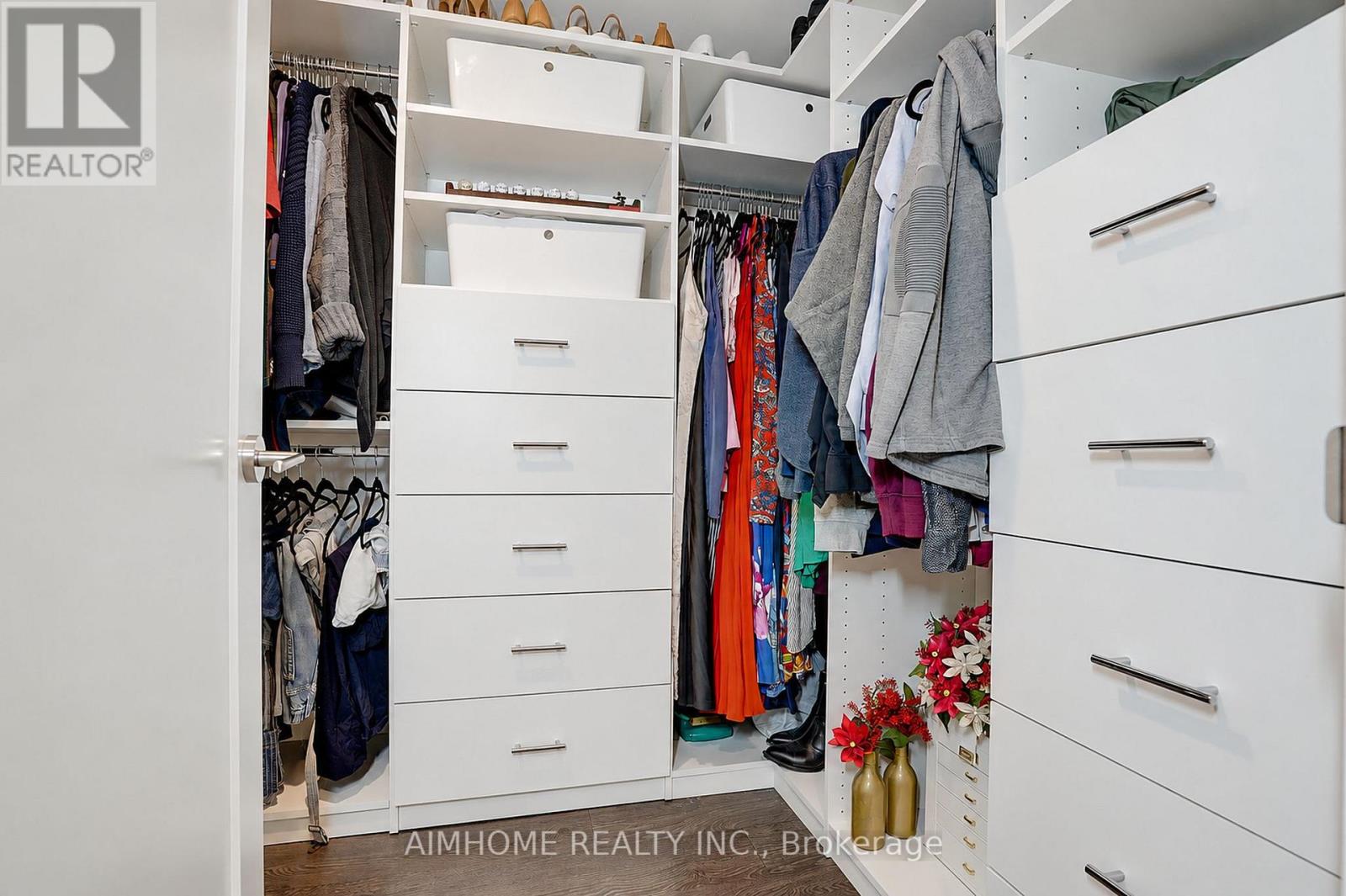 #310 50 MCCAUL STREET - Image 31