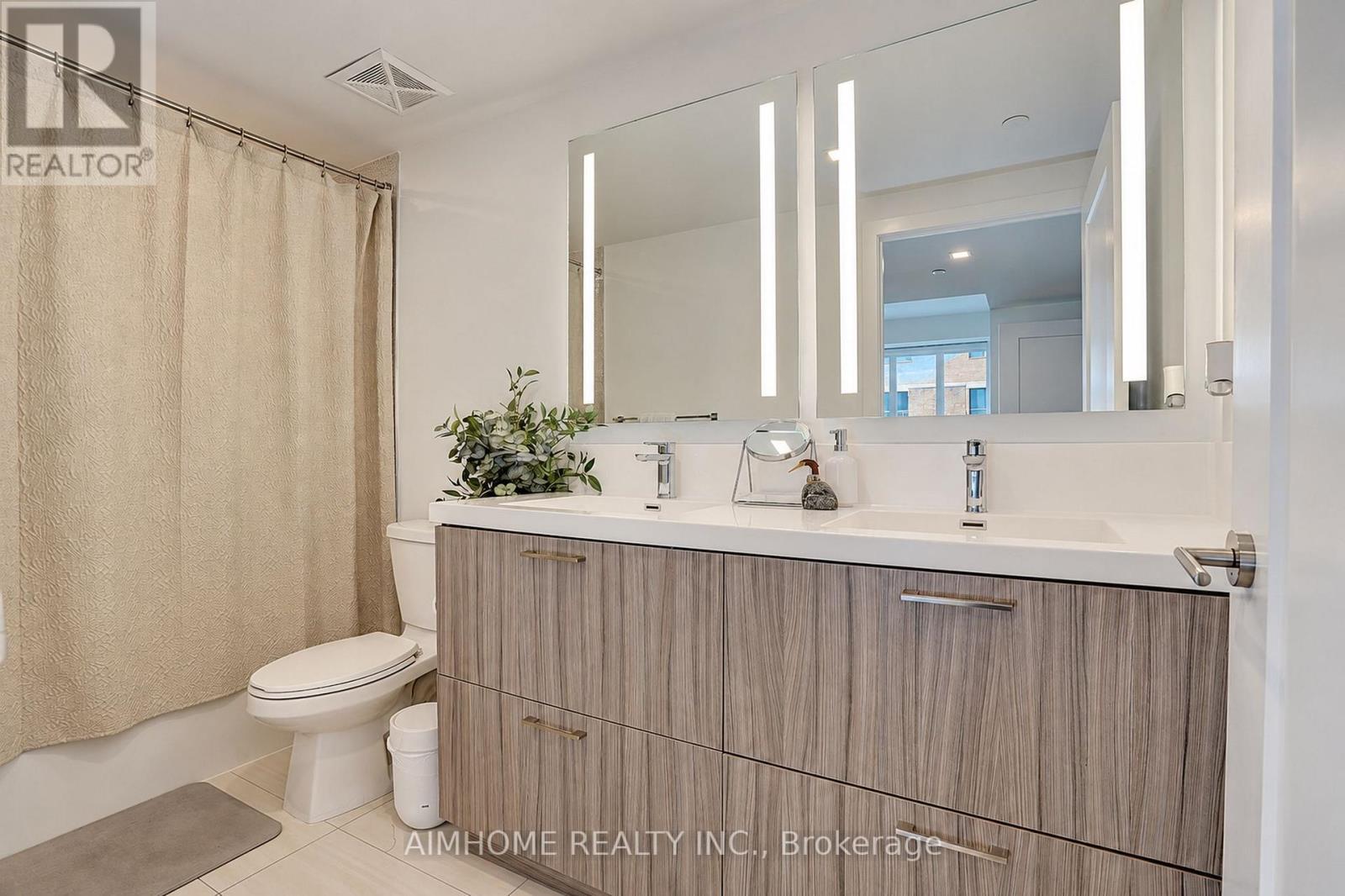 #310 50 MCCAUL STREET - Image 32