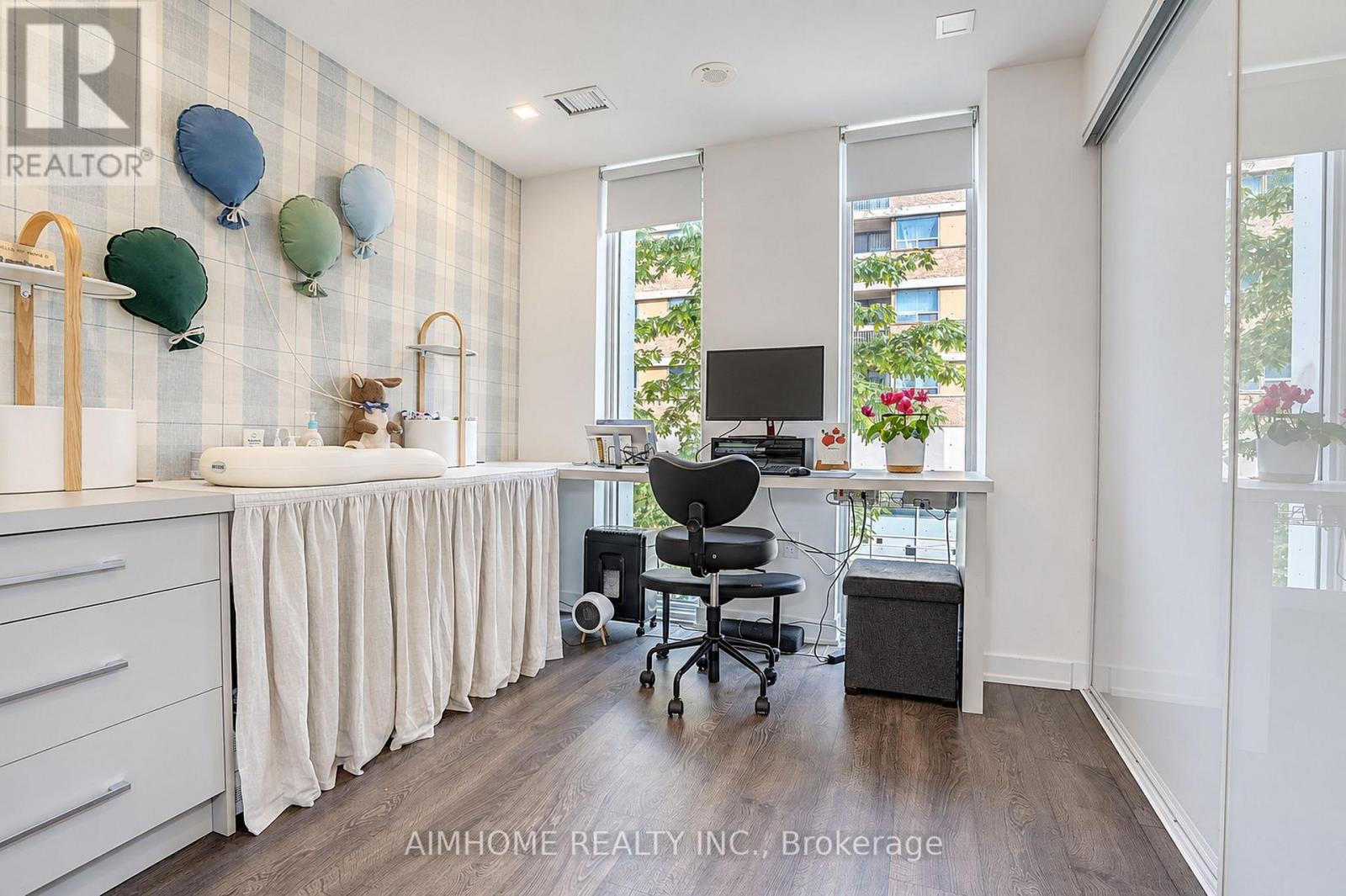 #310 50 MCCAUL STREET - Image 35