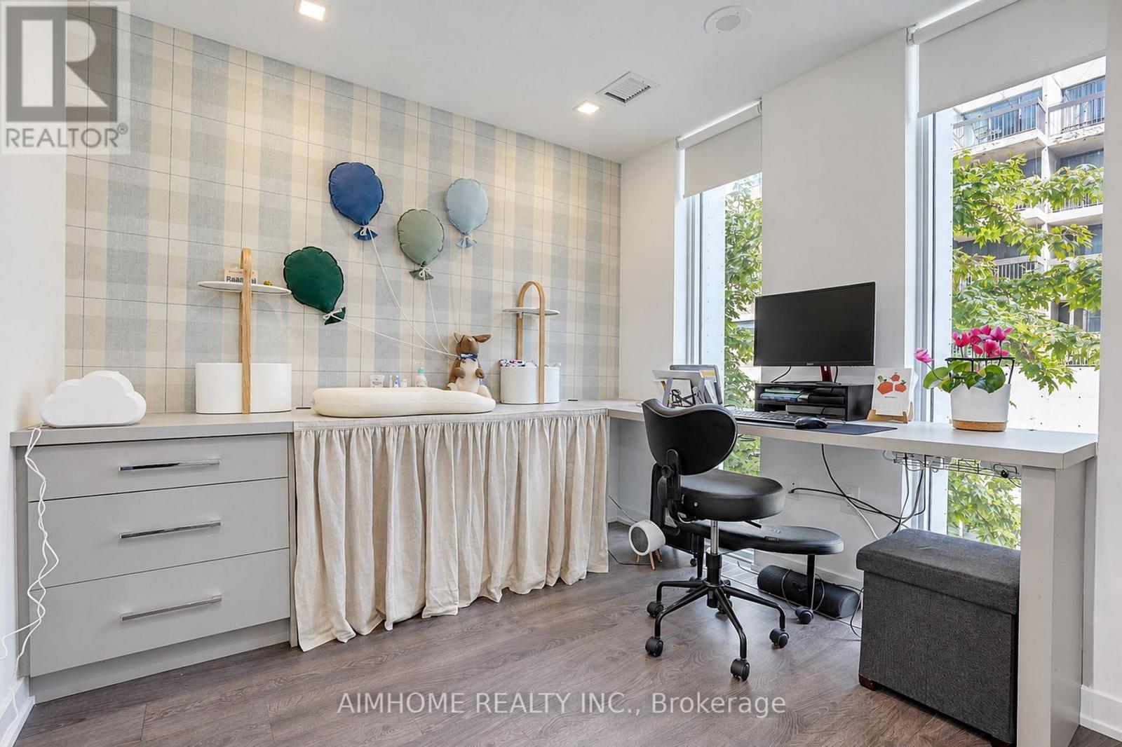 #310 50 MCCAUL STREET - Image 36