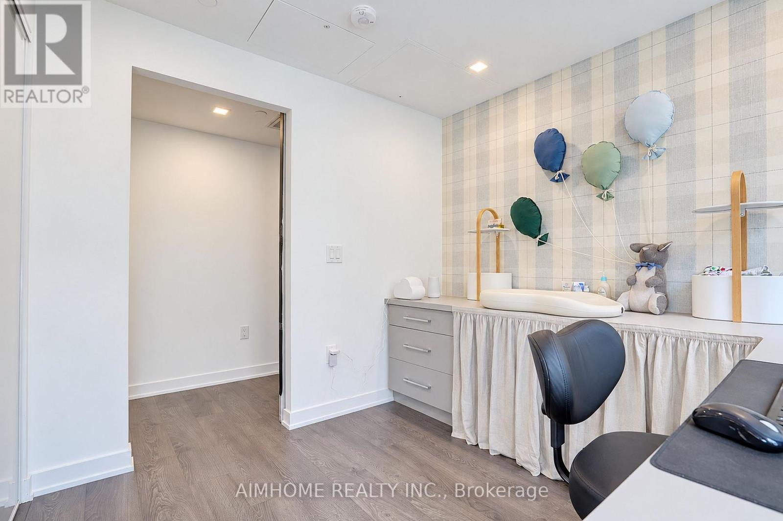 #310 50 MCCAUL STREET - Image 38