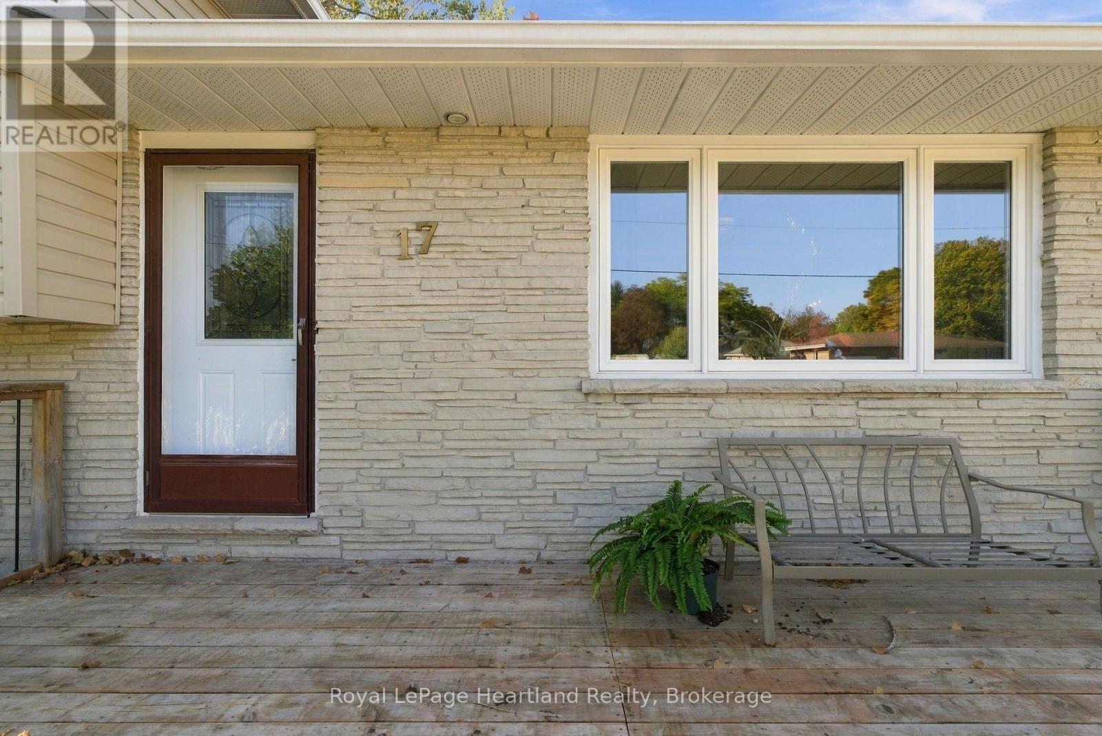 17 MCCREA STREET, Morris Turnberry (Belgrave) — photo 2