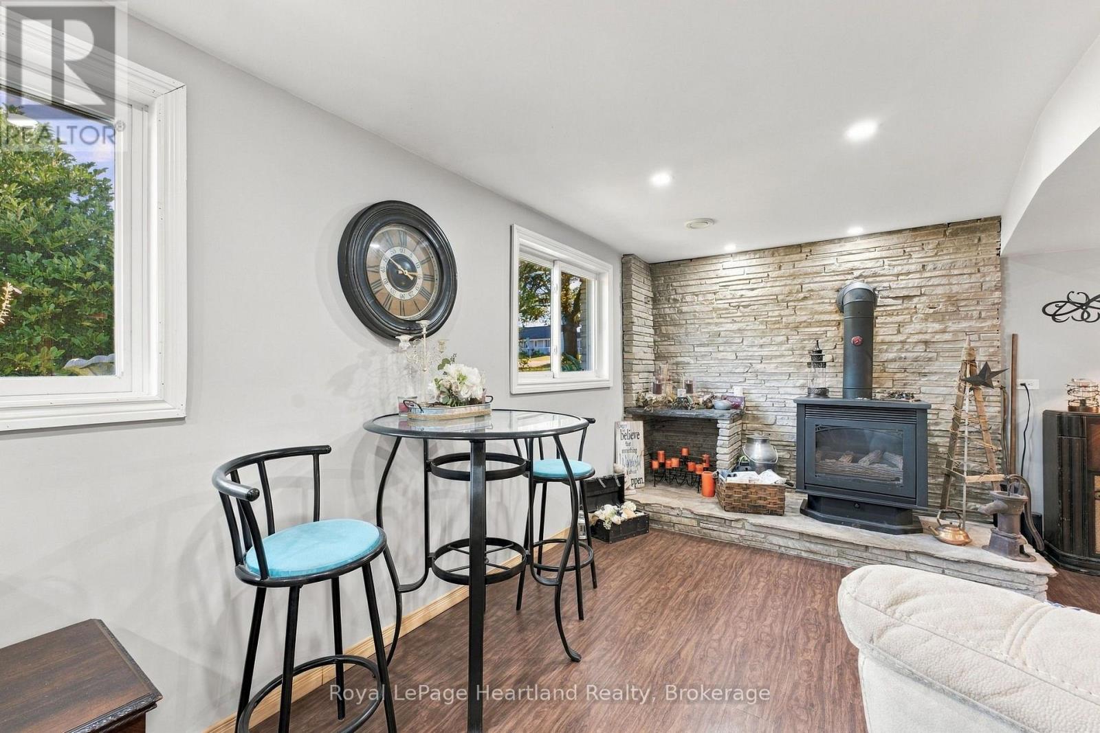 17 MCCREA STREET - 27