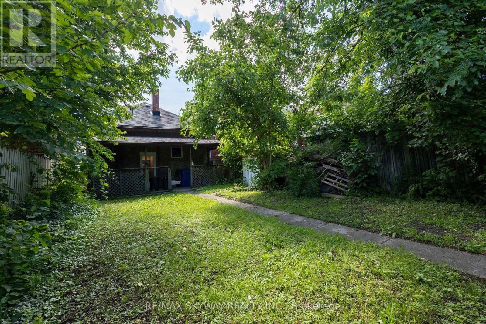 1160 Elm Avenue, Windsor, ON photo 25
