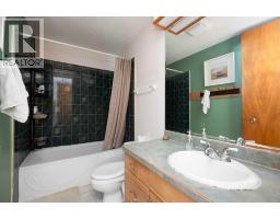 Family room - 14 Saunderson Avenue, Fort Mcmurray, AB T9H1N2 Photo 11
