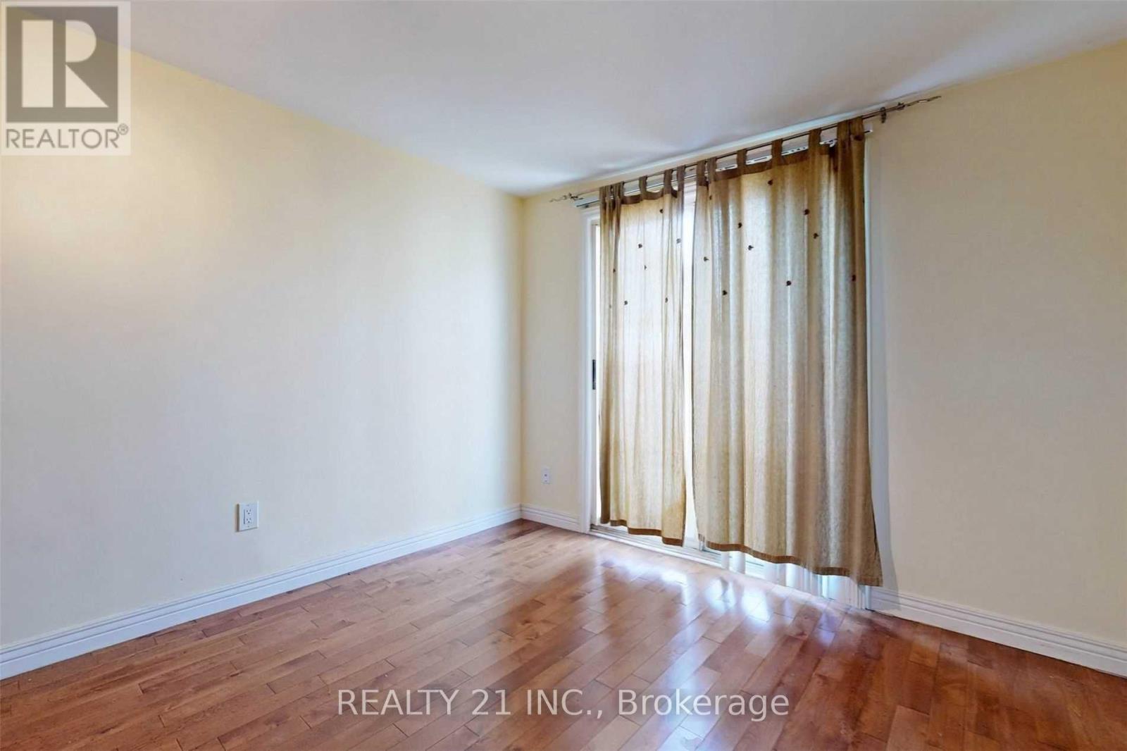 270 LINSMORE CRESCENT - 12
