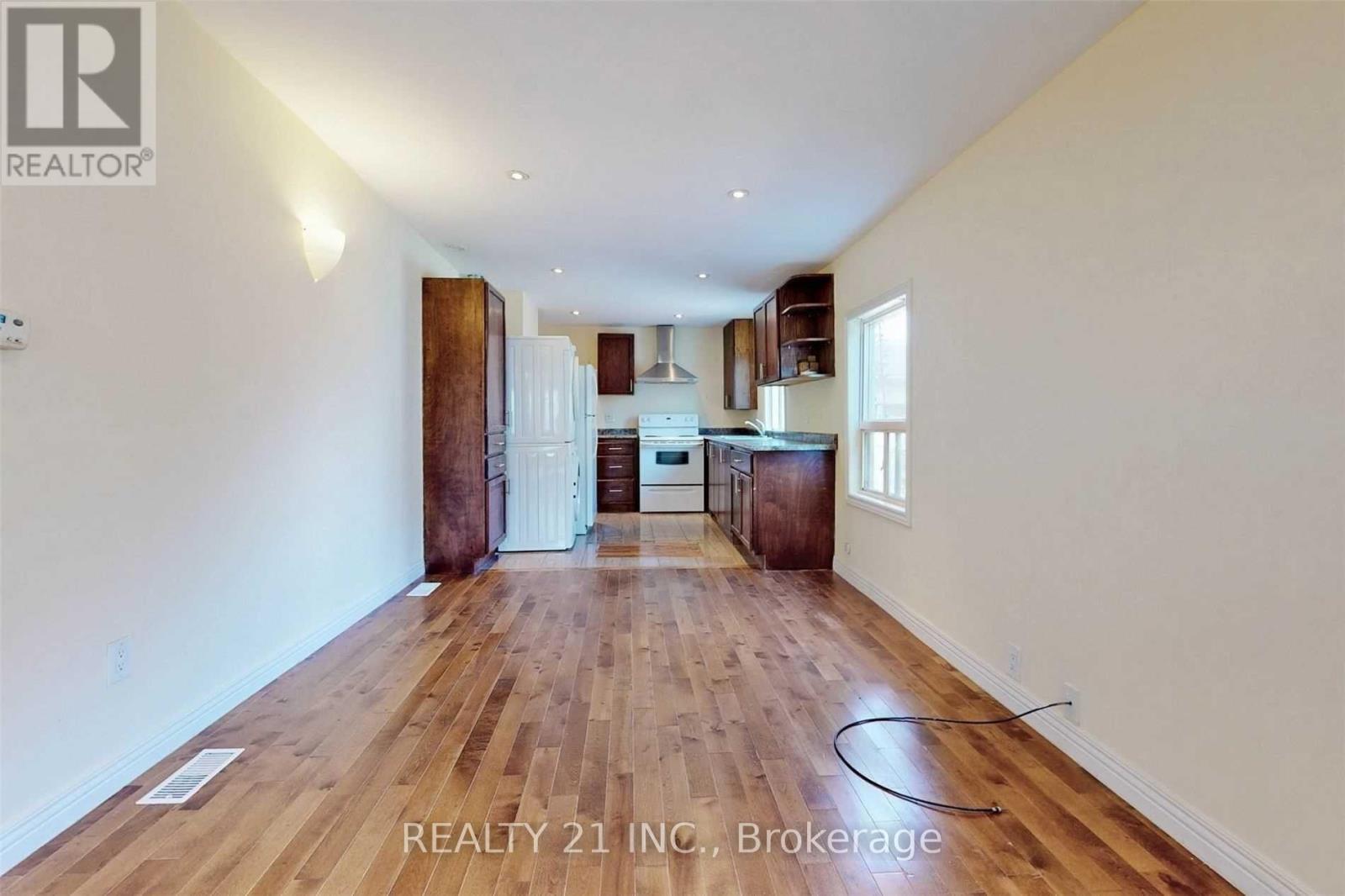 270 LINSMORE CRESCENT, Toronto (Danforth Village-East York) — photo 4