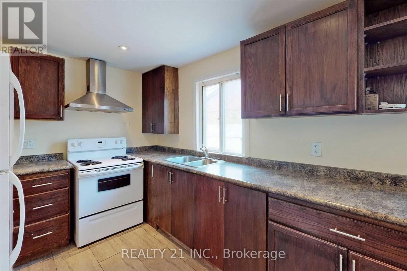 270 LINSMORE CRESCENT - 8