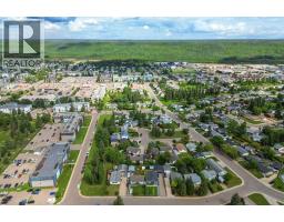 14 Saunderson Avenue, Fort Mcmurray, AB T9H1N2 Photo 34
