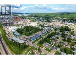 14 Saunderson Avenue, Fort Mcmurray, AB T9H1N2 Photo 35