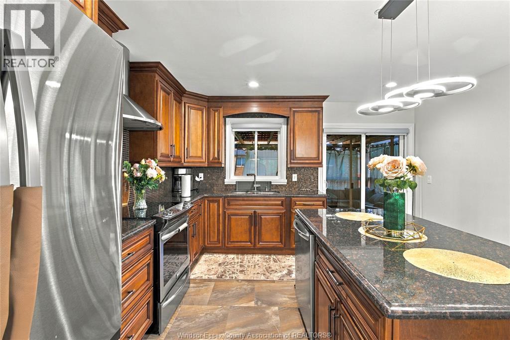 2228 ASKIN AVENUE - 11