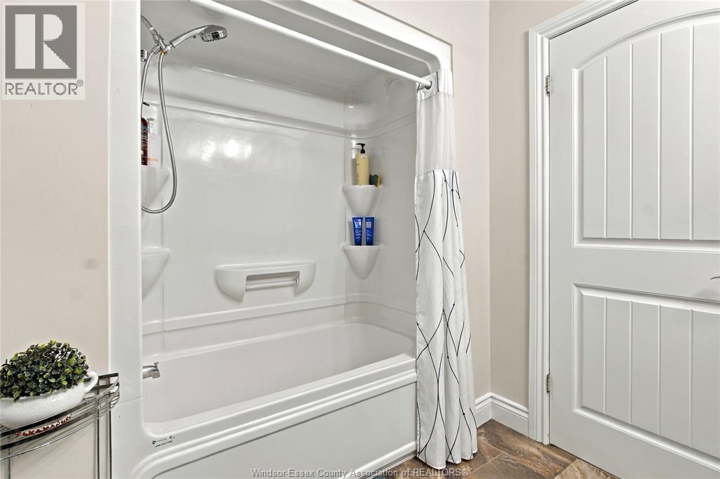 2228 ASKIN AVENUE - Image 29