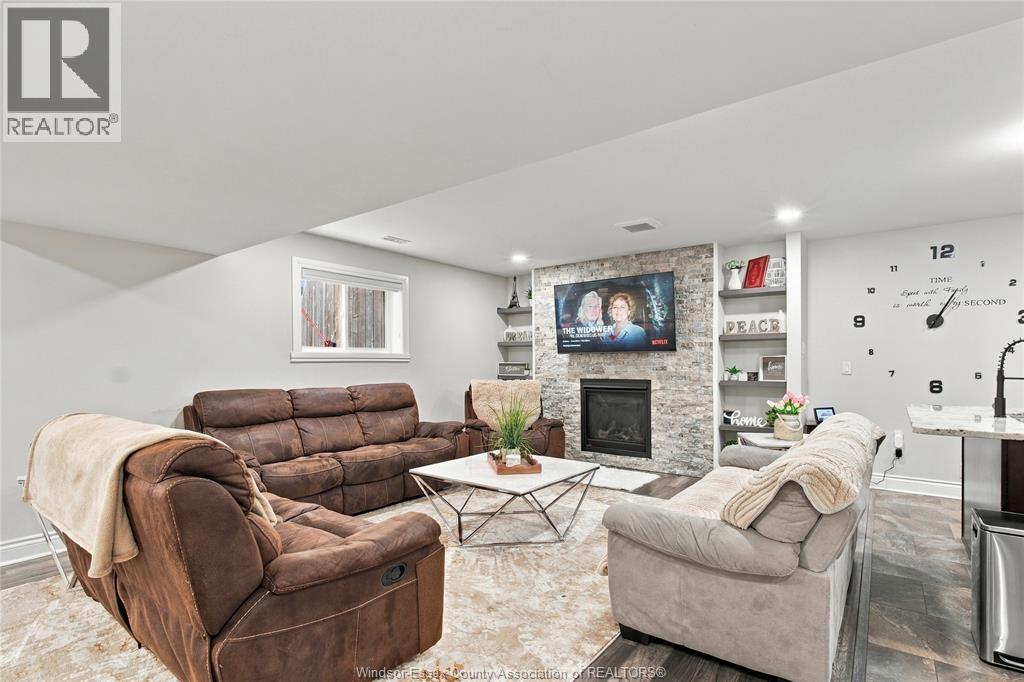 2228 ASKIN AVENUE - 23