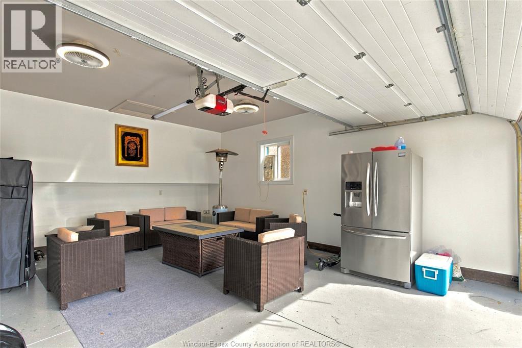 2228 ASKIN AVENUE - 32
