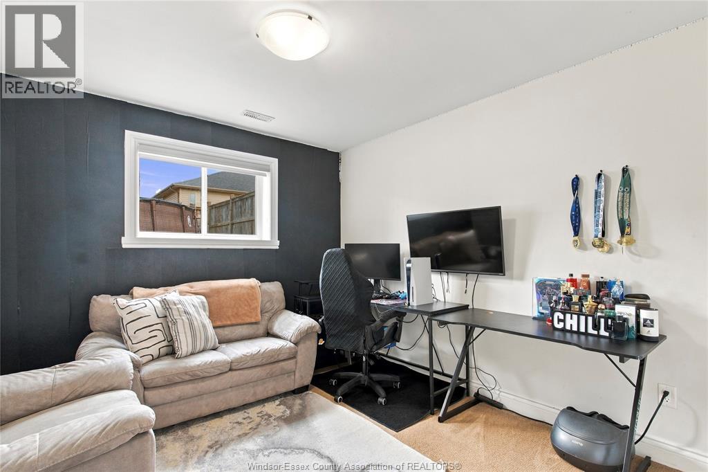 2228 ASKIN AVENUE - 30