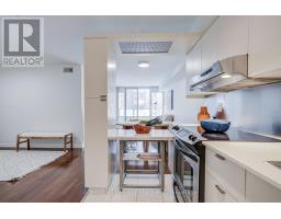 917 - 111 Elizabeth Street, Toronto, ON M5G1P7 Photo 10
