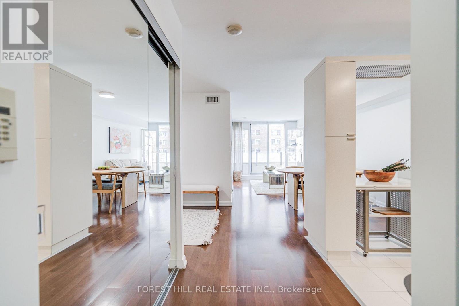 #917 111 ELIZABETH STREET - 2