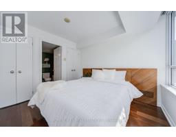 917 - 111 Elizabeth Street, Toronto, ON M5G1P7 Photo 17