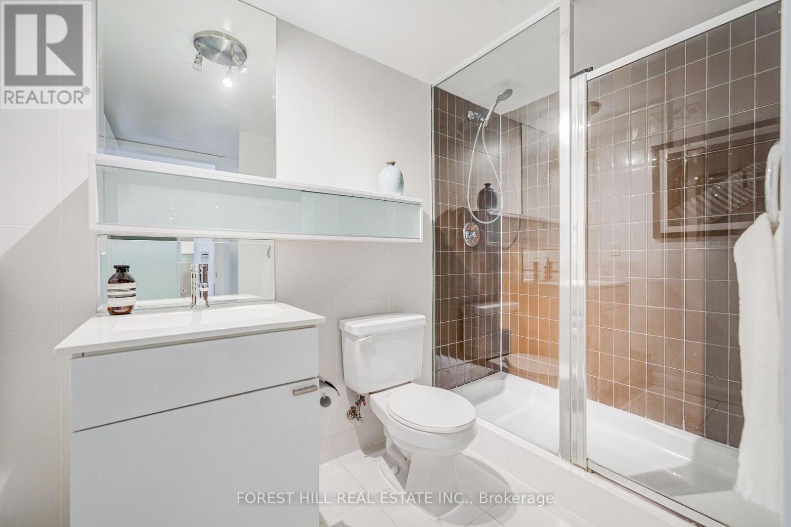 #917 111 ELIZABETH STREET - Image 22