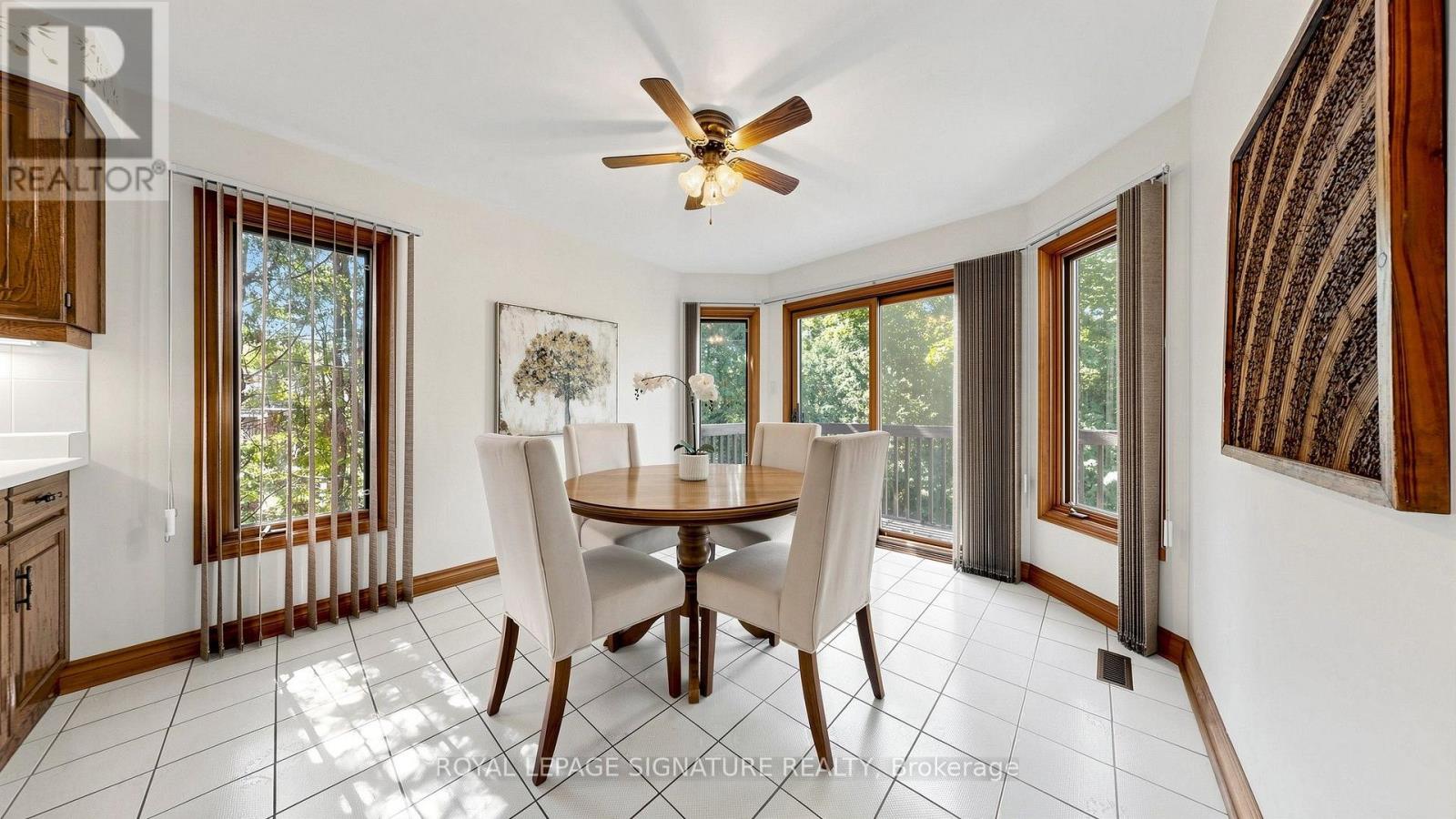 8 ROYAL GARDEN BOULEVARD - 15