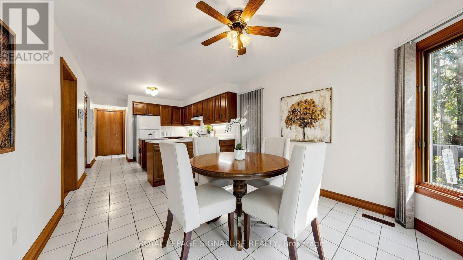 8 ROYAL GARDEN BOULEVARD - 16