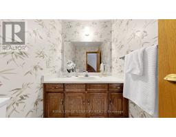 8 Royal Garden Boulevard, Vaughan, ON L4L7C3 Photo 17