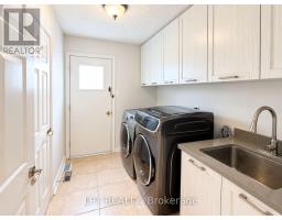 Bedroom 4 - 37 Laser Court, Richmond Hill, ON L4B1S1 Photo 11