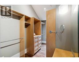 6pc Bathroom - 3202 Vercheres Street Sw, Calgary, AB T2T3R5 Photo 22
