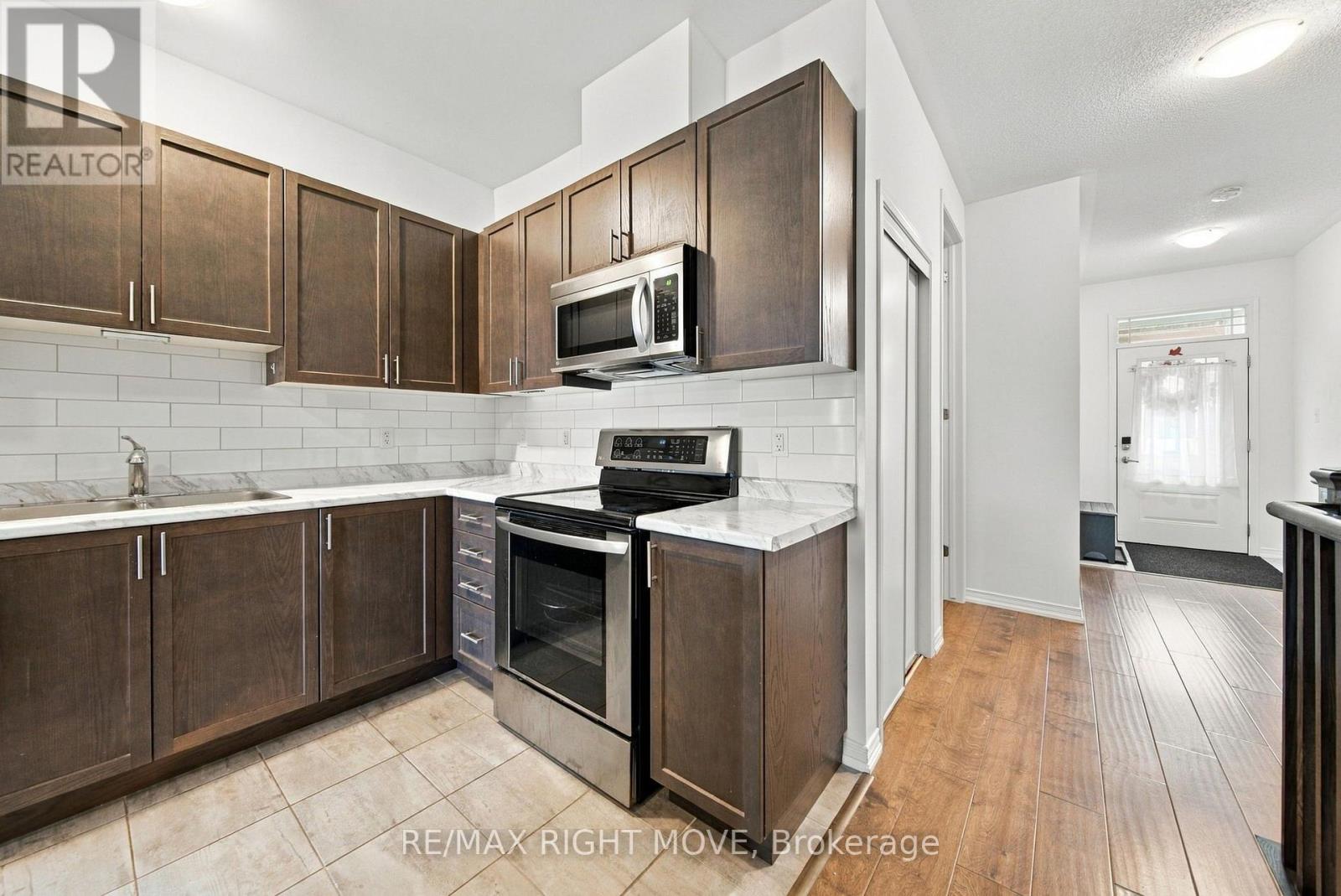 127 ISABELLA DRIVE - 21