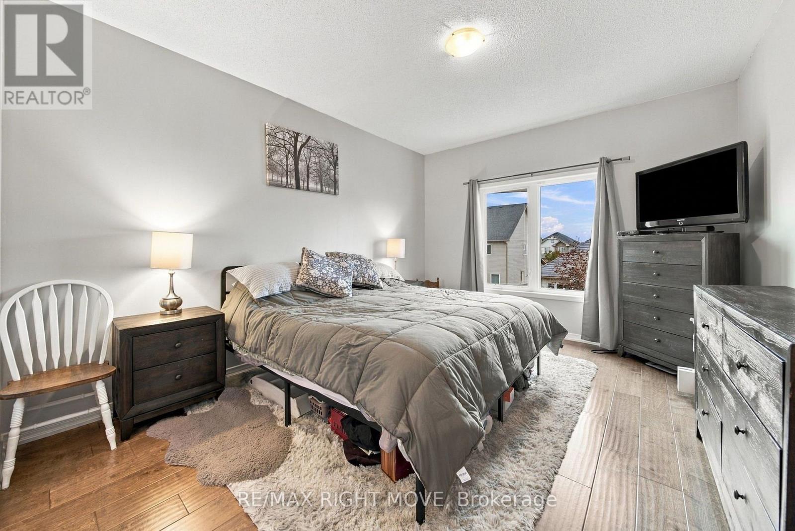 127 ISABELLA DRIVE - 31