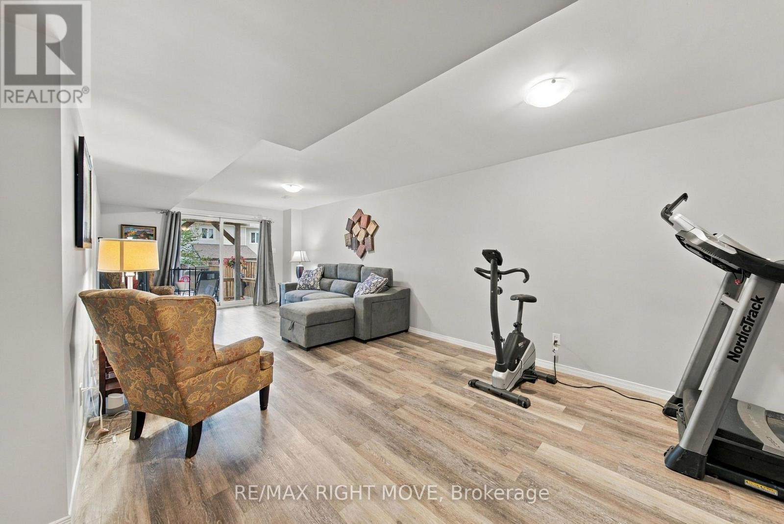127 ISABELLA DRIVE - 35