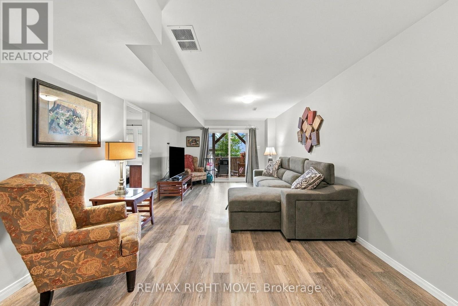 127 ISABELLA DRIVE - 36