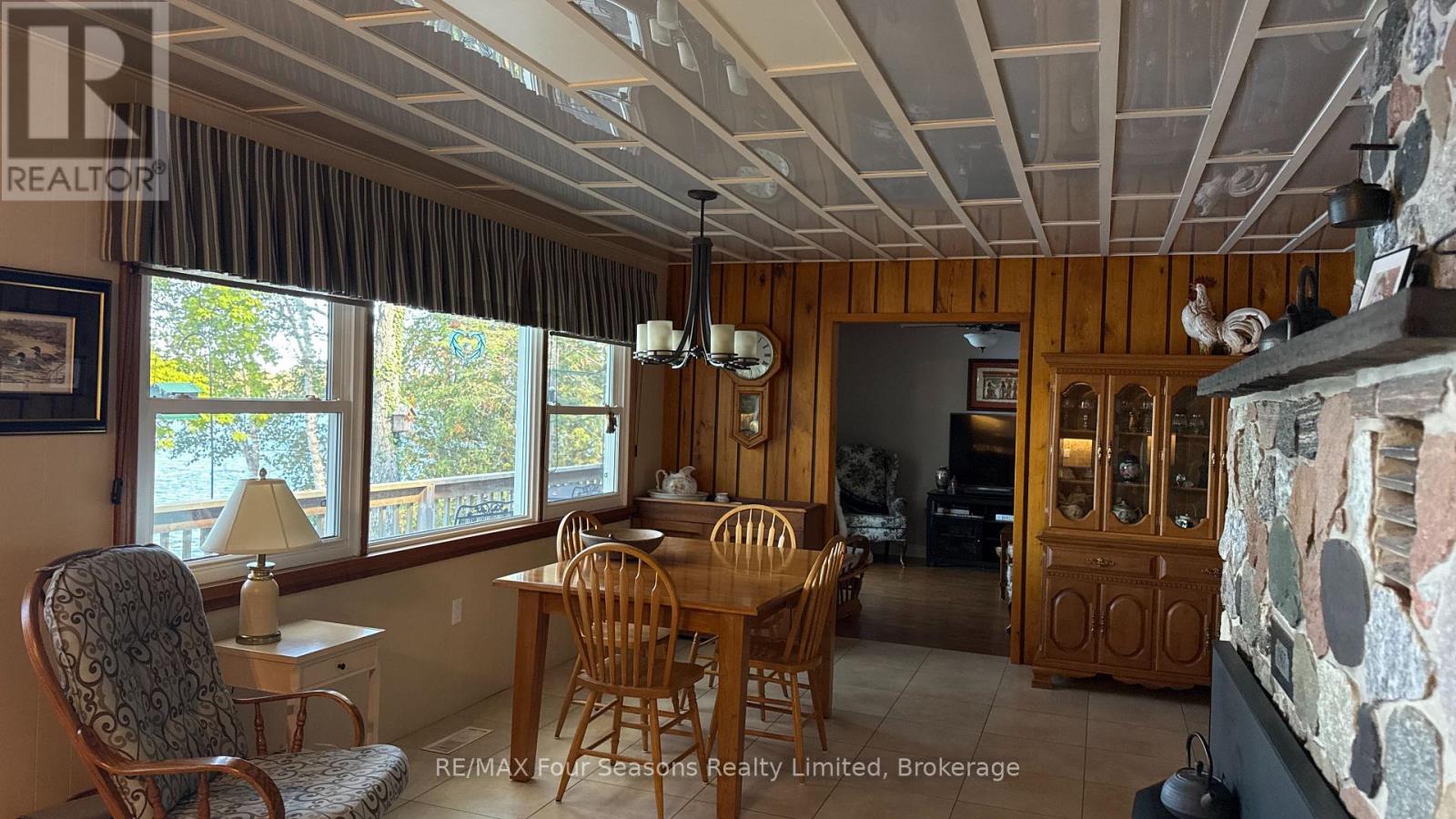 52 SHORE DRIVE - Image 9